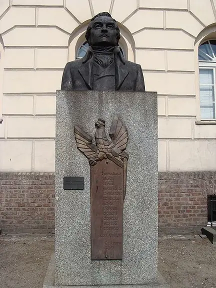 Pomnik J. Wybickiego.